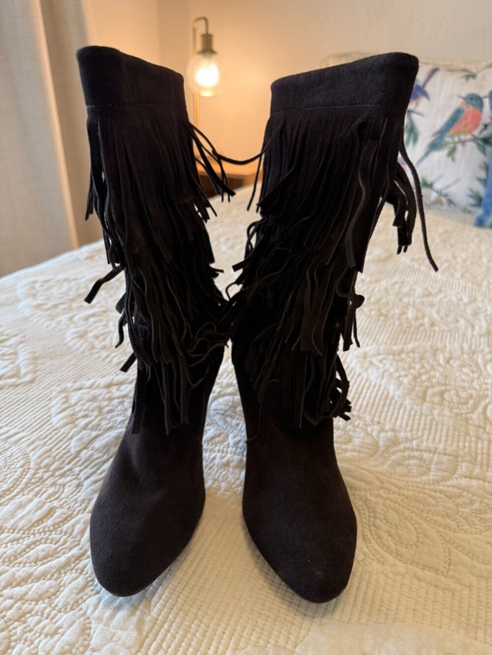 Chinese Laundry stylish black suede heeled boots, triple-tier fringe. Size 7 - Picture 2 of 7